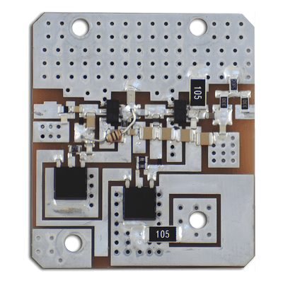 Tarjeta de Multiacoplador UHF / 400-512 MHz / 8 Salidas / Ganancia 0-18 dB / 12-18 Vcc / 7' x 19' x 3' (17.8 x 48.3 x 7.6 cm)
