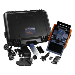 Fusionadora de Fibra Óptica / Alineación Activa por Revestimiento / 4 Motores / Pérdida SM 0.02 dB / Pantalla Touch 5.0" / IP52 / 150 Empalmes por Carga