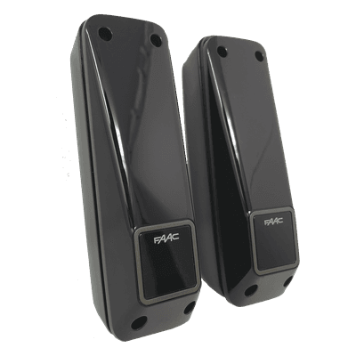 Fotocelda infrarroja / Alcance 20 m (66 pies) / IP54 / Alineación automática / 24 VCA/VCC / ±90° regulación horizontal