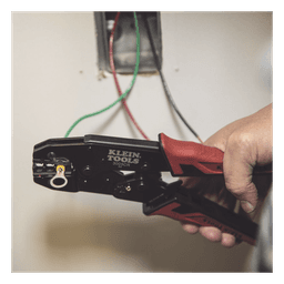 Pinza Ponchadora / Terminales Aislados 10-22 AWG / Acción Compuesta / Tres Cavidades / Doble Agarre