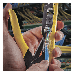 Ponchadora para Conectores Pass-Thru RJ45 / CAT5e/CAT6/6A / 8 Posiciones 4 Pares / Diseño Compacto 277 g