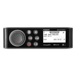 Sistema de Audio Marino / Pantalla LCD Monocroma 2.6" / Multi-Zone 2 Zonas / Potencia Pico 200 W / Bluetooth y ANT / IPX7 / USB