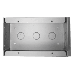 Caja de Montaje en Superficie / 3 Gangs / Para Anunciadores Remotos de 80 Caracteres / Profundidad 2.75 pulgadas (7 cm)