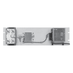 Multiacoplador VHF / 148-174 MHz / 4 Salidas / Ganancia 0-18 dB / Rack 19" / 5.25' x 19' x 3'