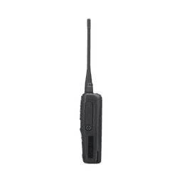 Radio portátil UHF 400-470 MHz, Digital NXDN-Analógico, 5 Watts, 260 Canales, 9 Teclas, Roaming, Encriptación, GPS, Inc. antena, batería, cargador y clip