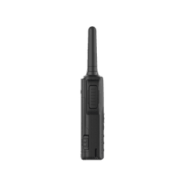 Radio portátil UHF 450-470 MHz, 2 W, 16 canales, Resistente a Golpes MIL-STD-810, manos libres VOX. Incluye antena, batería, cargador y clip