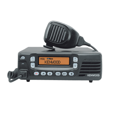 Radio Móvil Transceptor HF rango de frecuencia Tx 1.8 a 30.0 MHz, Rx 0.5 a 30.0 MHz, 100 W.