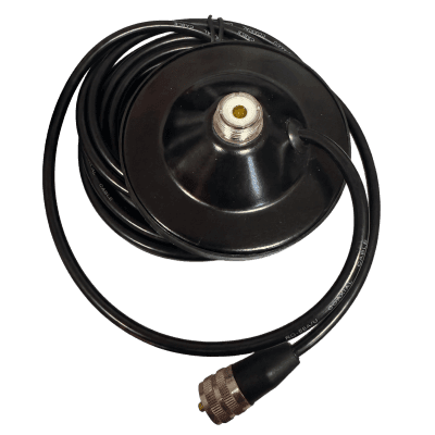 Montaje Magnético / Diámetro 90 mm (3.5 in) / Conector SO239 / 4.5 m de cable RG58 / Para Vehículos